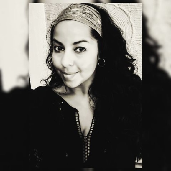 Meet your Posher, Paula - Picture 1 of 1